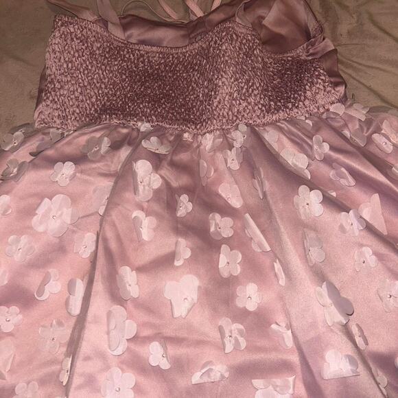 Pink mini dress with white - Picture 4 of 4